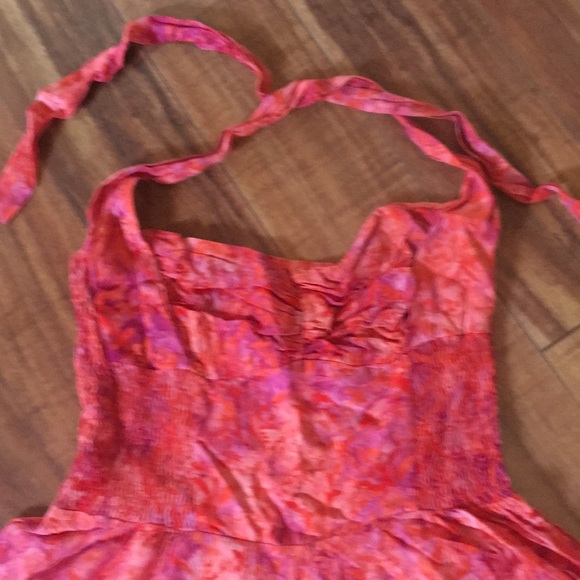 The Pyramid Collection Sweetheart Floral Dress - Picture 3 of 6